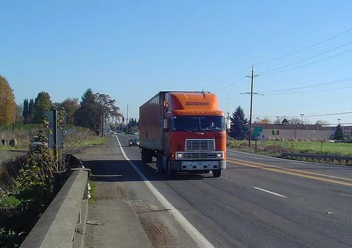 — © Bild: Truck©flickr/born1945